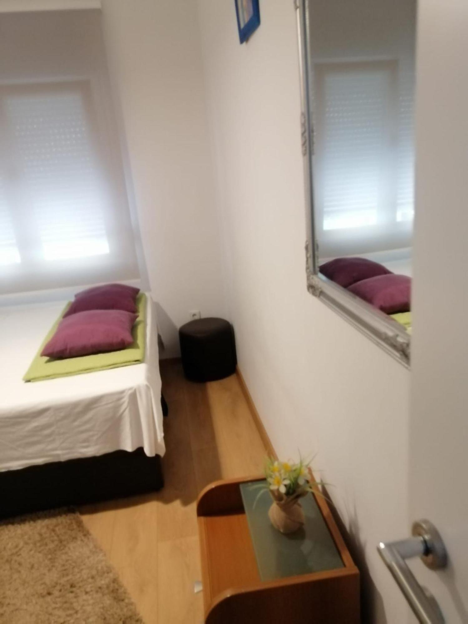 Apartments Kursan Seget Vranjica Eksteriør billede